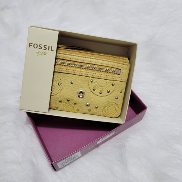 Fossil Handbags - Fossil Wallet NWT with Box